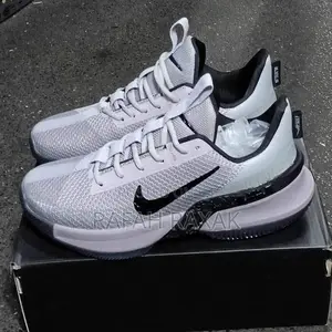 Original Nike Lebron Ambassador 13 Lakers Basketball Shoes