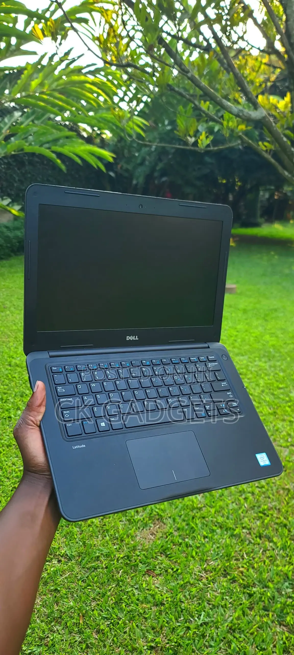 New Laptop Dell Latitude 3380 8GB Intel Core I5 SSD 256GB