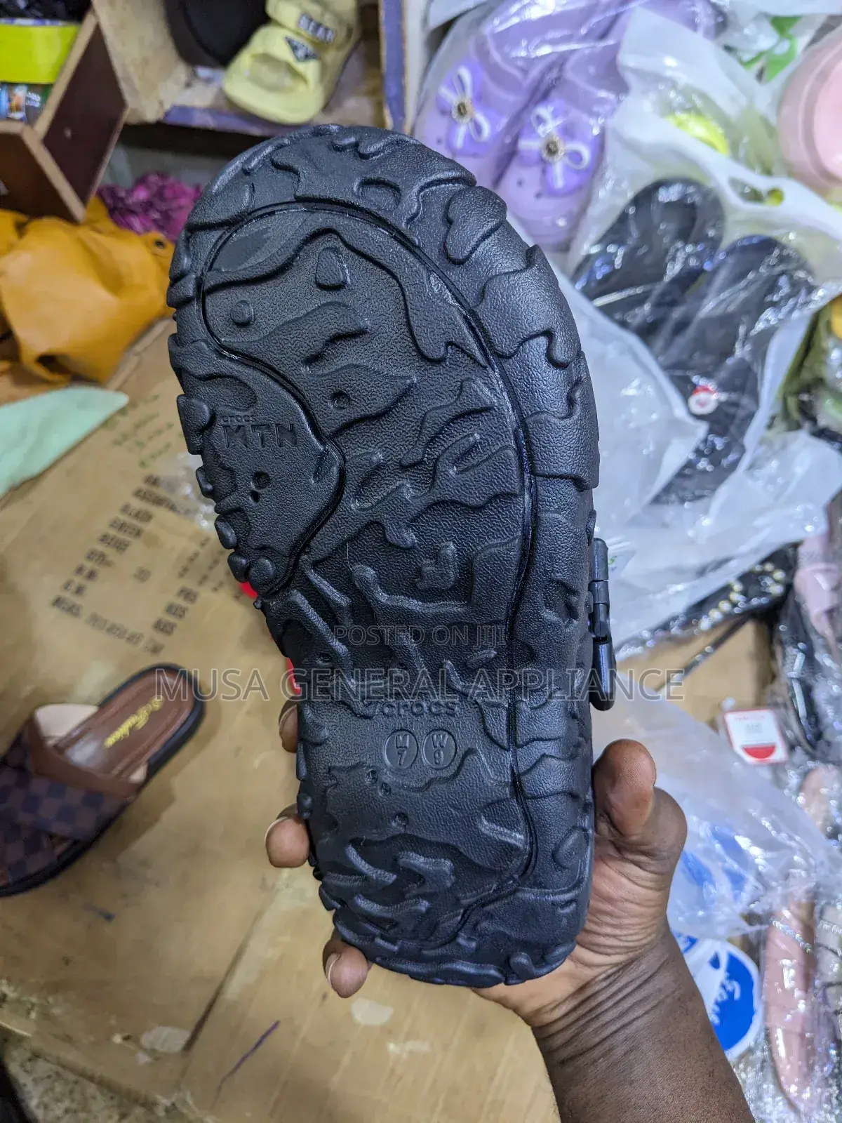 Lite Crocs MTN