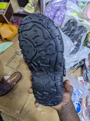 Lite Crocs MTN