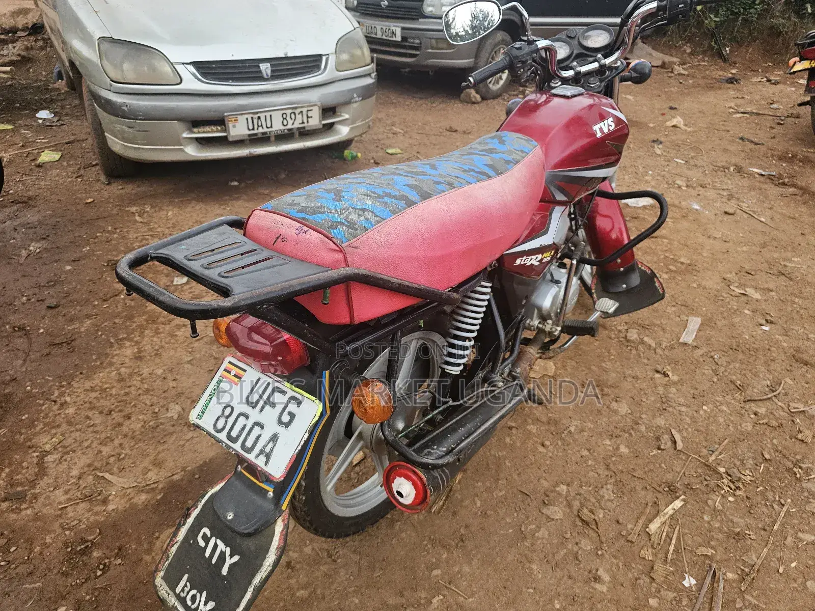 TVS HLX 125 2022 Red