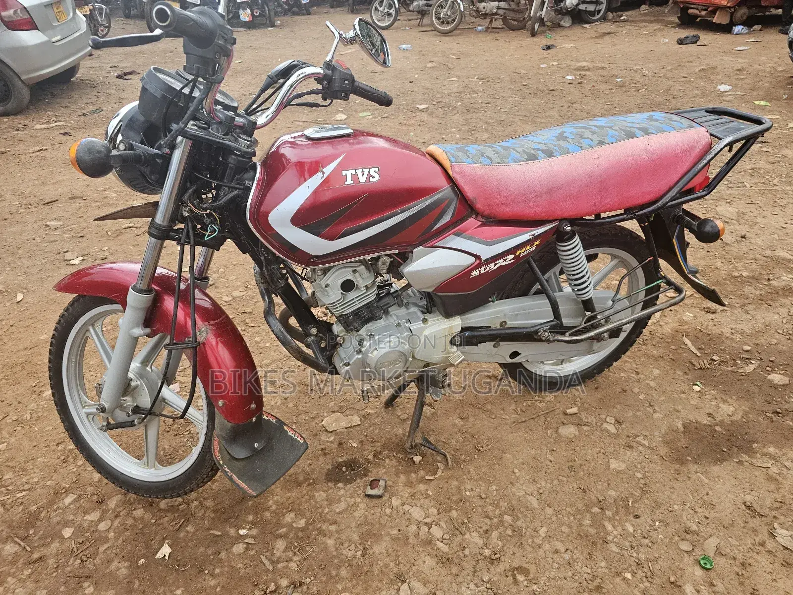 TVS HLX 125 2022 Red
