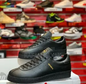 Original Black Adidas Topanga Clean 42 Casual Sneakers