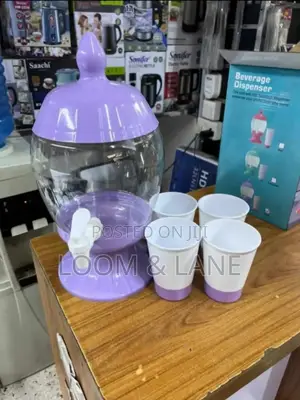 Beverage Dispenser With Four Durable Cups