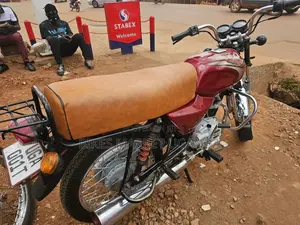 Bajaj Boxer 2024 Red