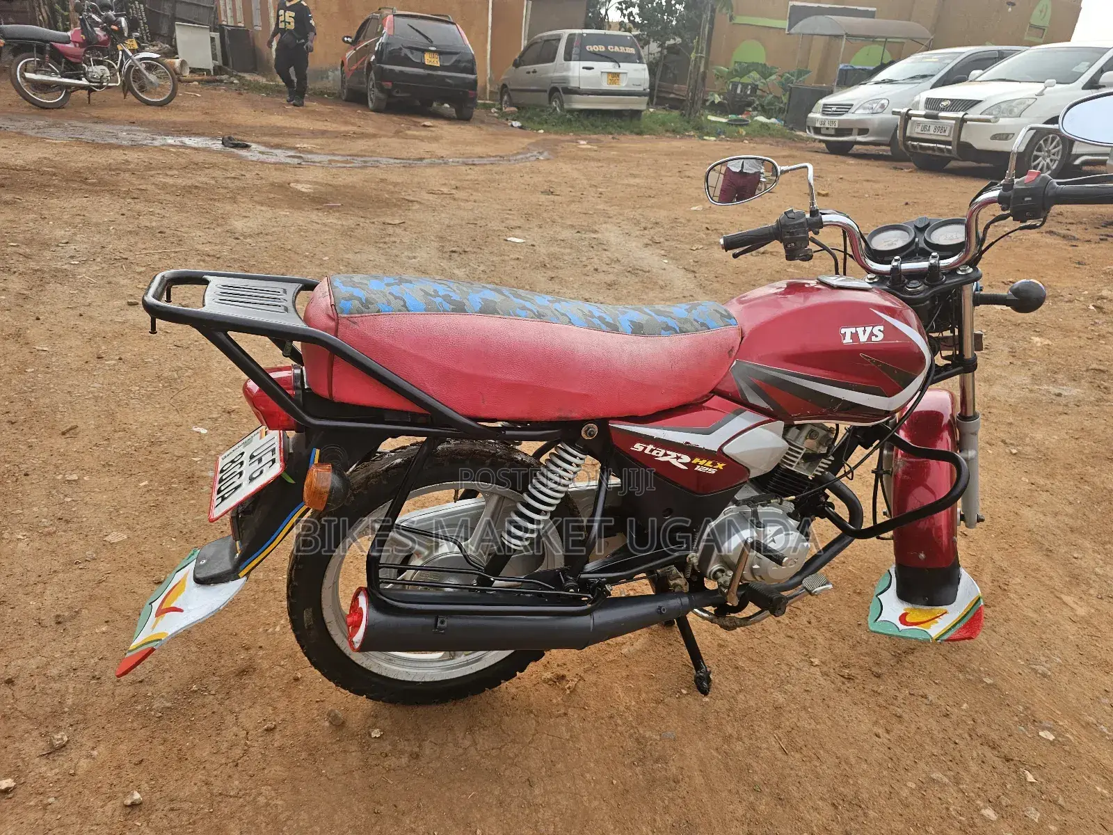 TVS HLX 125 2022 Red
