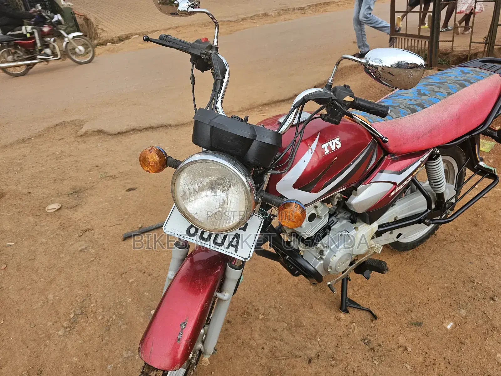 TVS HLX 125 2022 Red