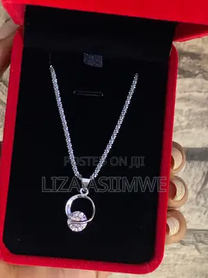 Lady’S Unique Necklaces