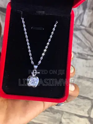 Lady’S Necklaces