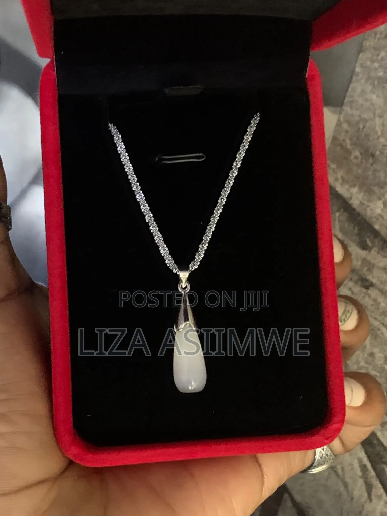 Simple Lady’S Necklaces
