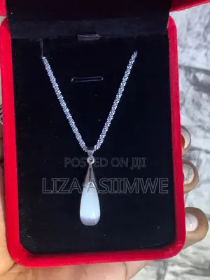 Simple Lady’S Necklaces