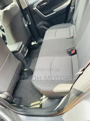 Toyota RAV4 2017 Silver