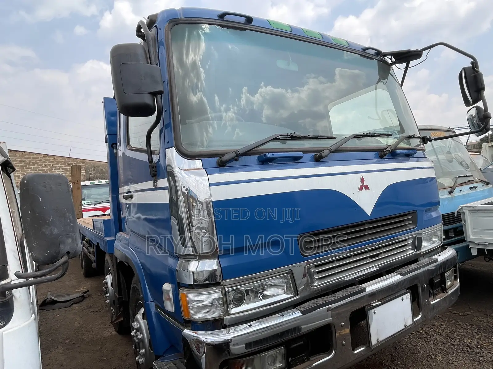 Fuso Low Bed