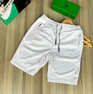 Casual Shorts. Dub White
