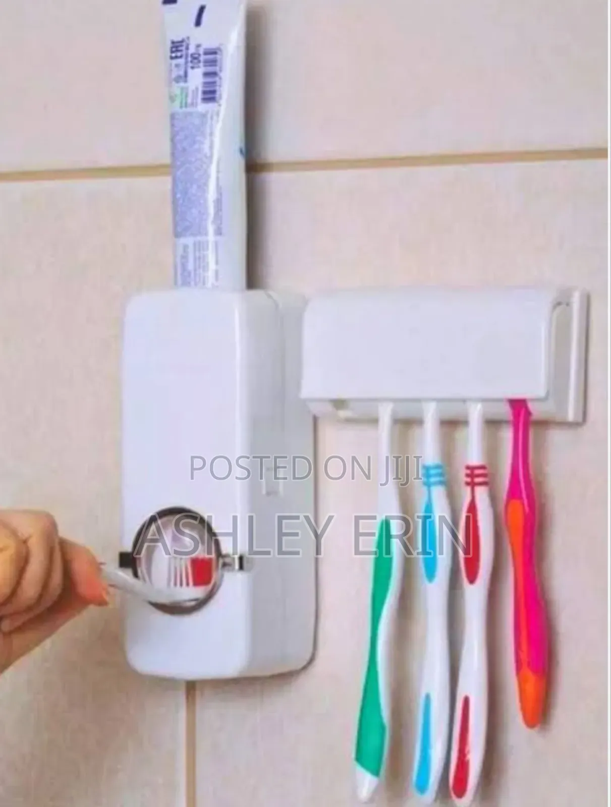 Toothpaste Despenser Squeezer/Toothbrush Holder