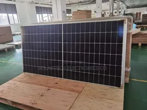 550W Mono Solar Panels Nism