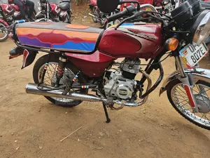 Bajaj Boxer 2024 Red
