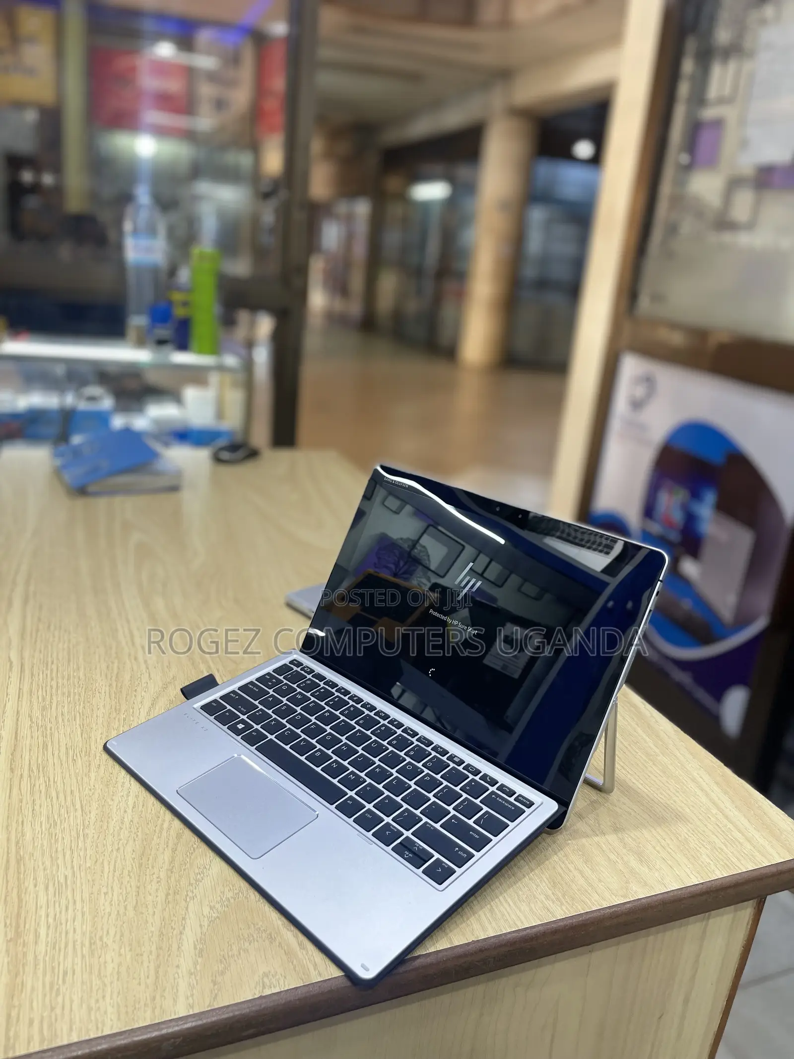 New Laptop HP Elite X2 1012 G2 16GB Intel Core I7 SSD 256GB