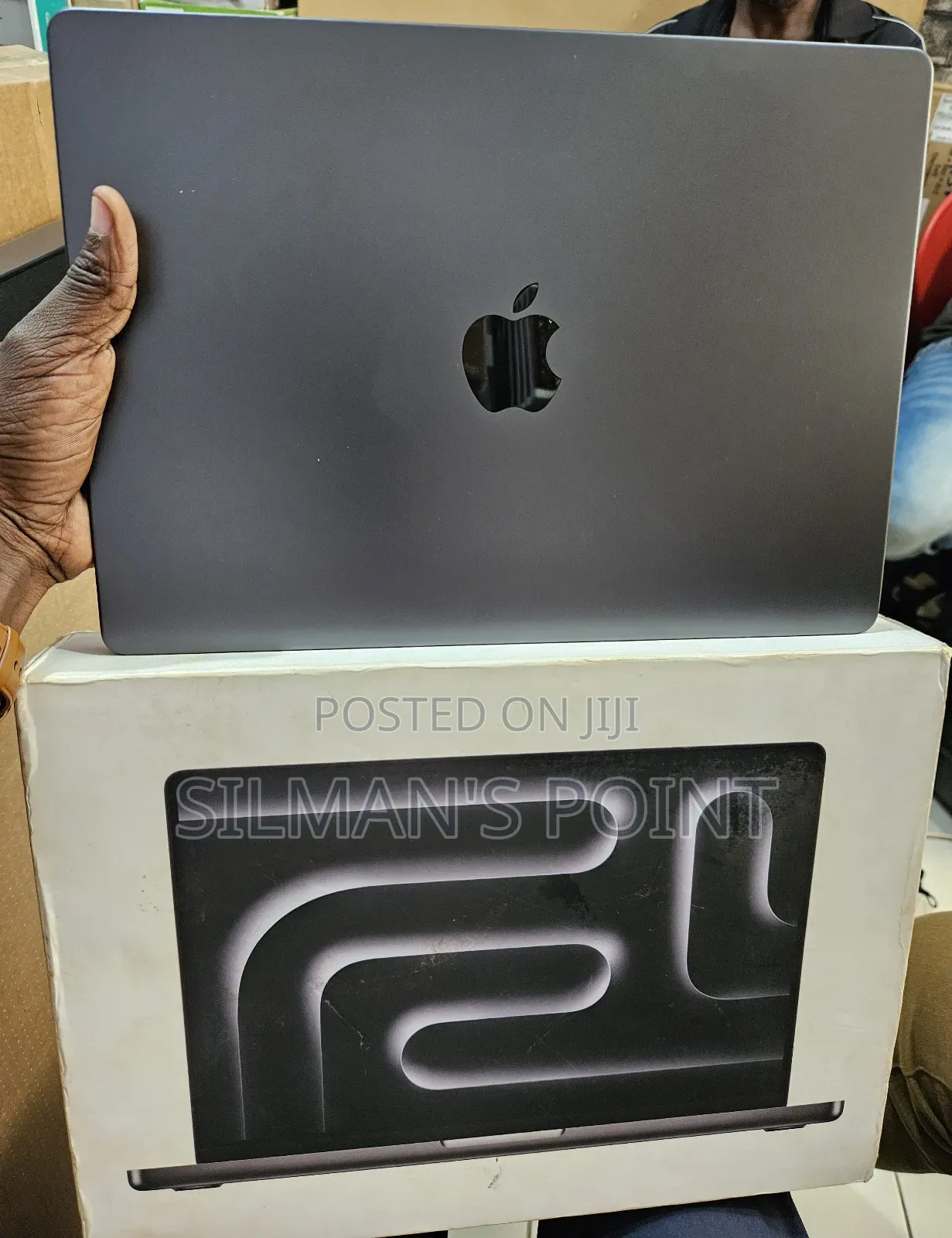 Laptop Apple MacBook Pro 18GB Apple M3 Pro SSD 512GB