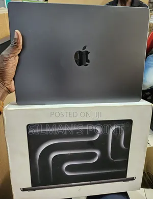 Laptop Apple MacBook Pro 18GB Apple M3 Pro SSD 512GB