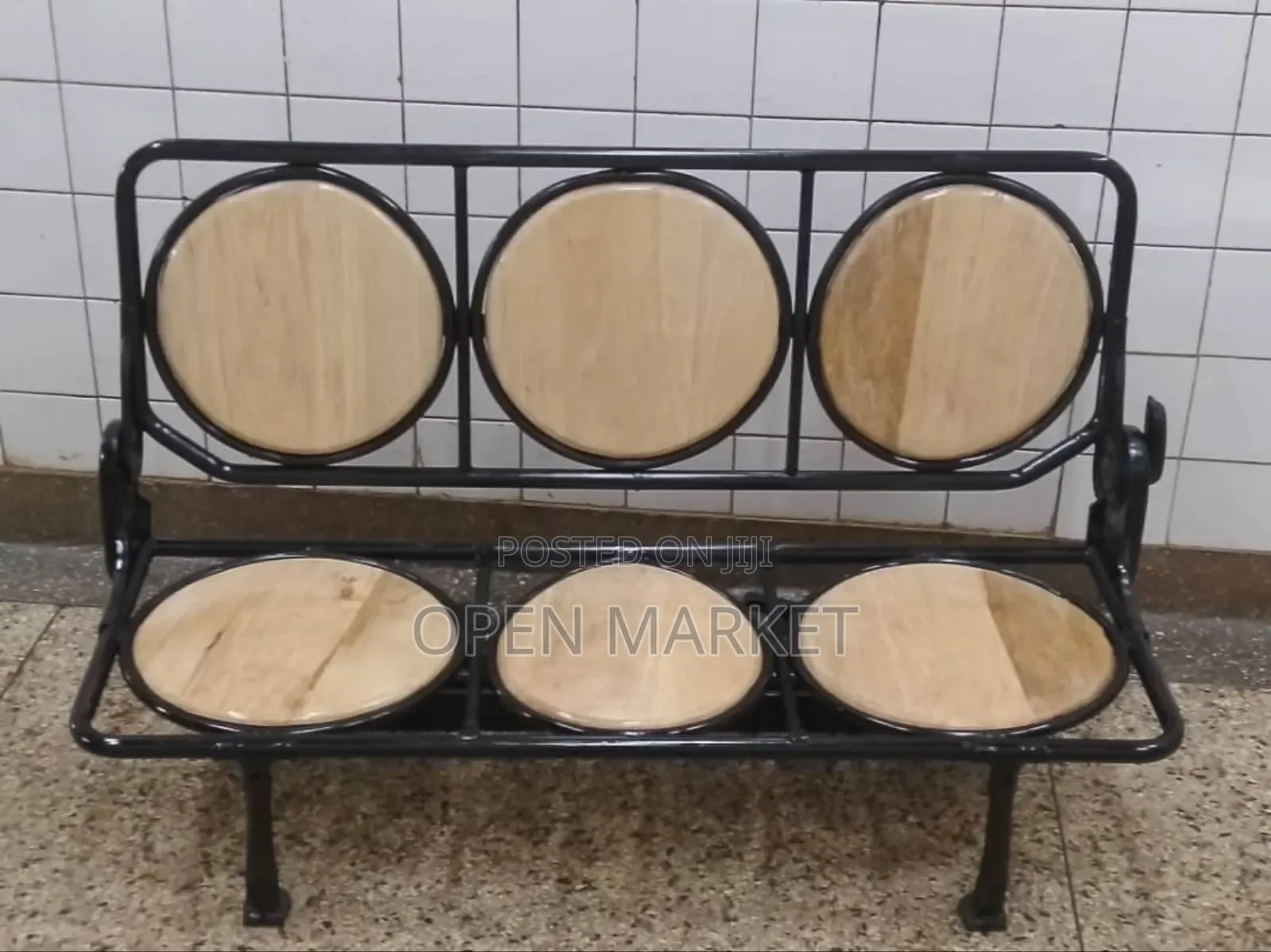 Entertainment Chair