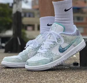 Original Nike SB Dunk Low Pro Year of the Dragon Sneakers