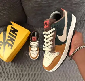Original Nike Sb Dunk Low Pro “Joe Strummer” Sneakers