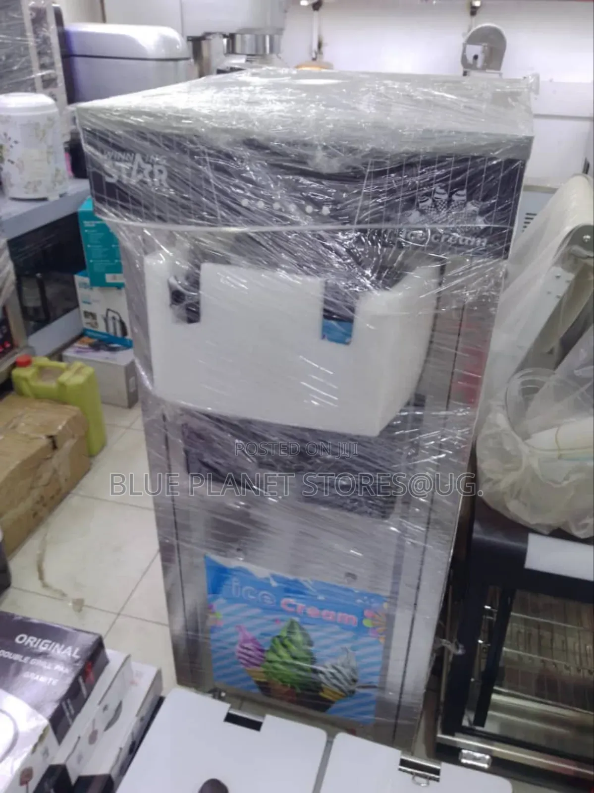 Automatic Ice Cream Machines \\ BIG SIZE