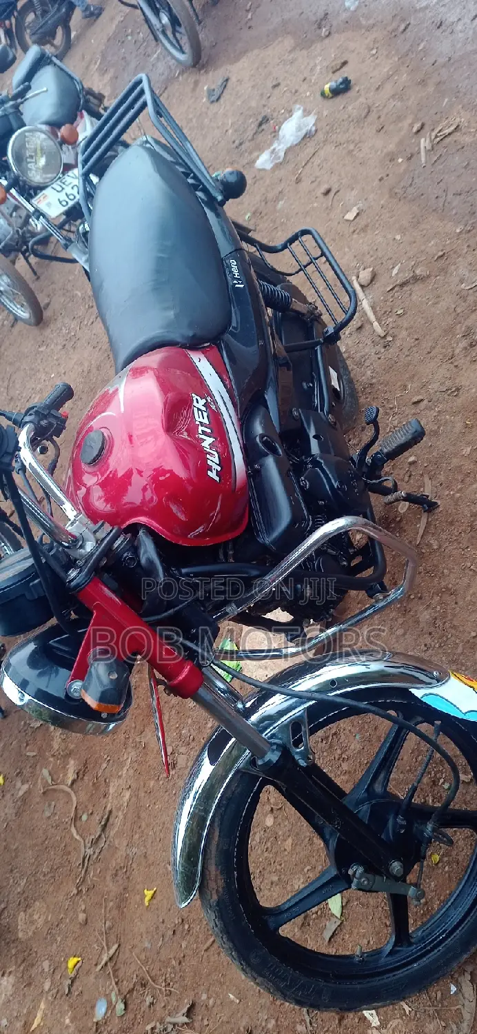 Hero Hunter 125 2022 Red