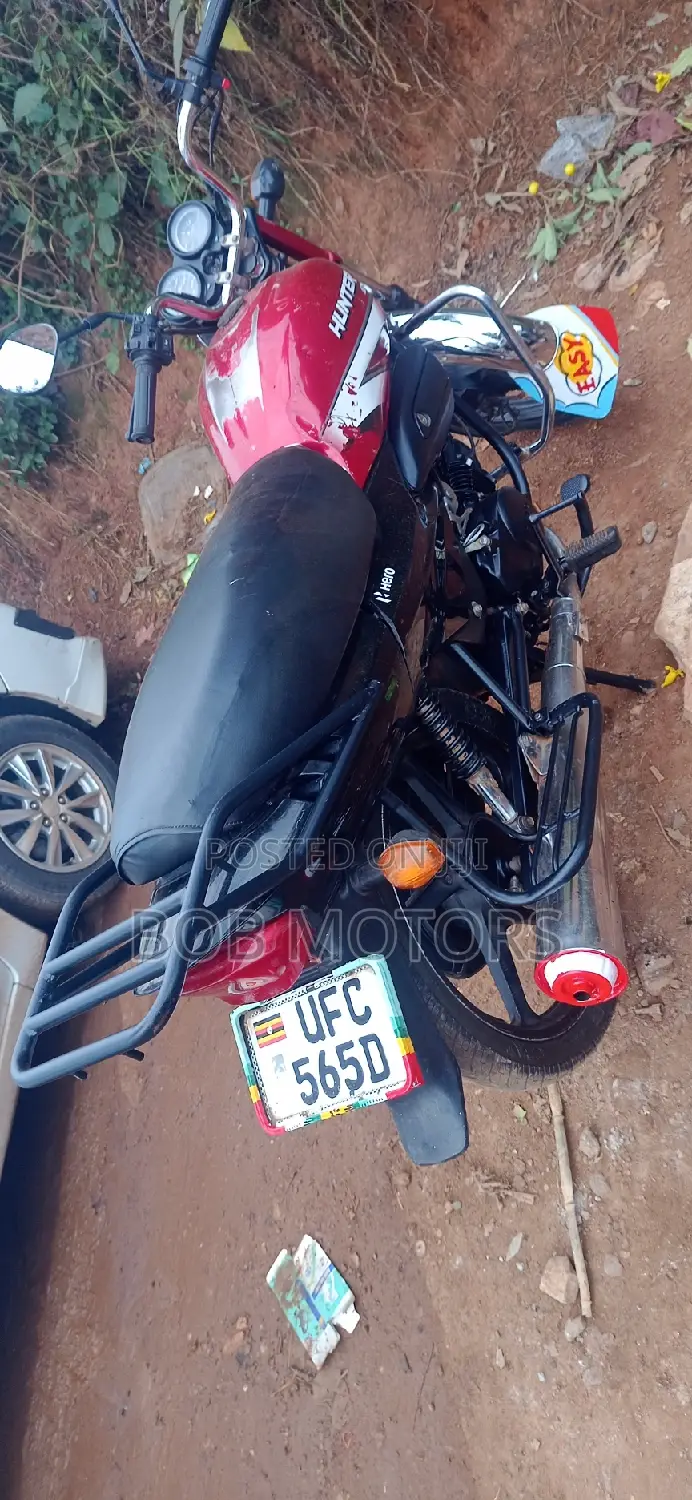 Hero Hunter 125 2022 Red
