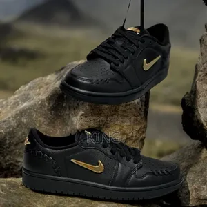 Air Jordan 1 Low Method of Make. Black Retr