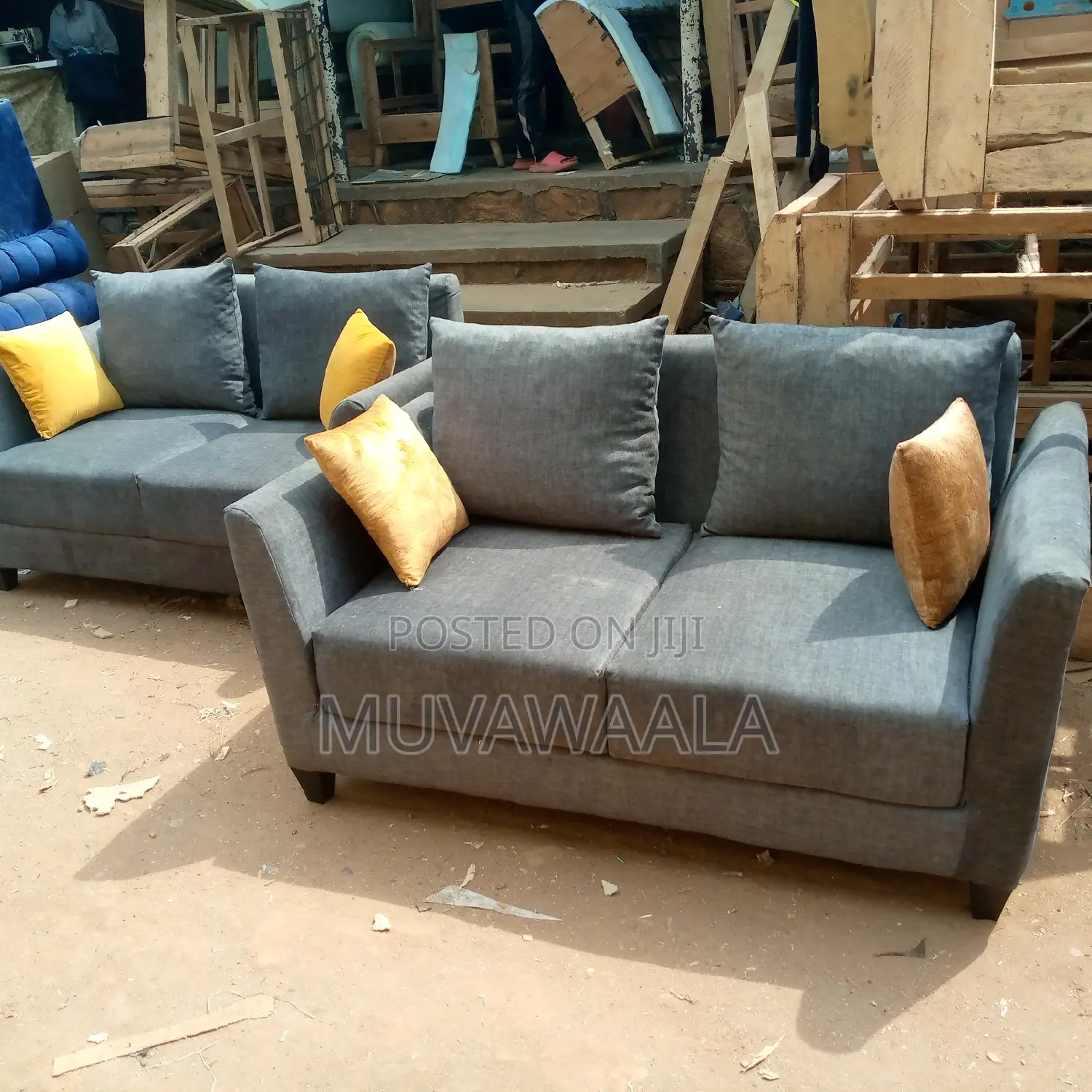 Egg Sofa Set With Pillow