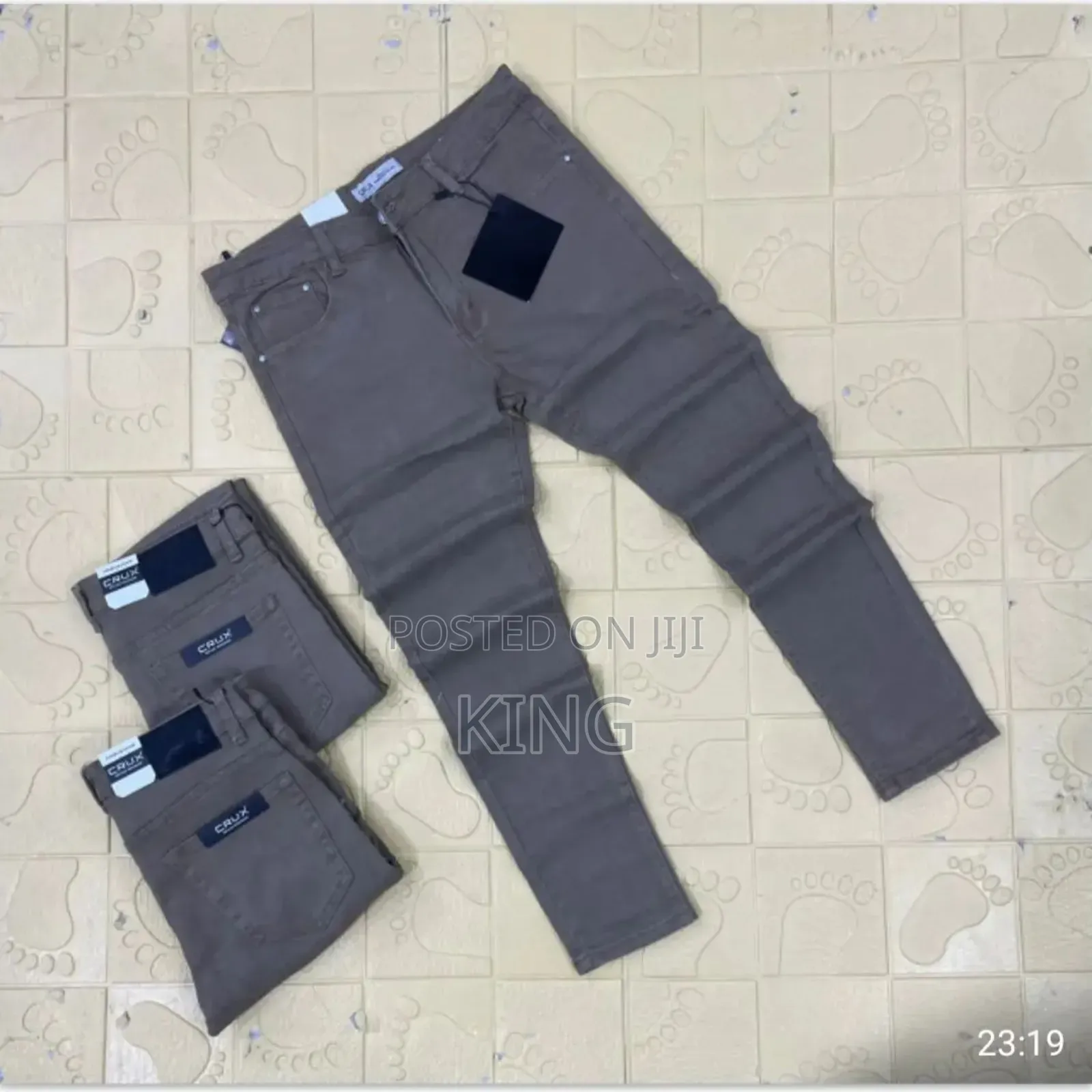 Maxi Grey Jeans. Slim Fit