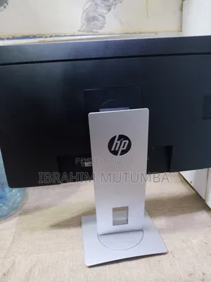 It's HP Monitor,24 Inch,
