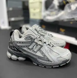 New Balance 1906 R in Stock