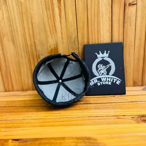 Kangol Classic Caps. Black