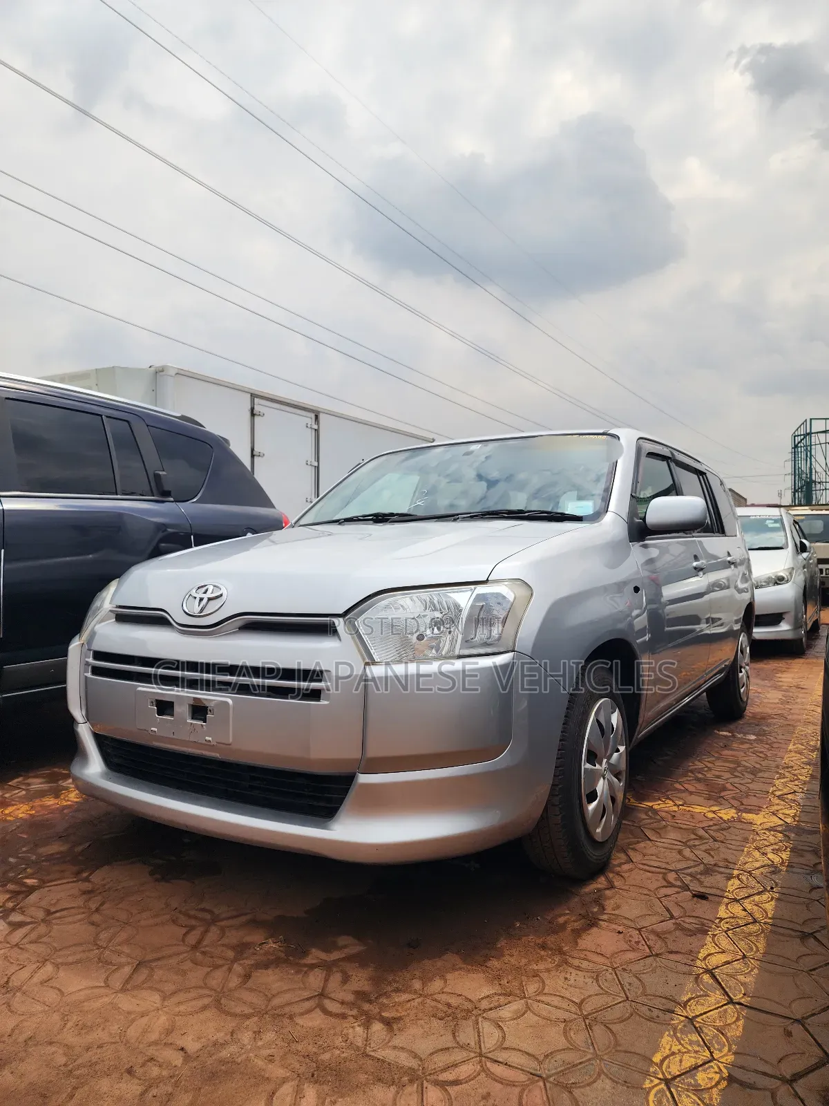 Toyota Succeed 2015 Silver