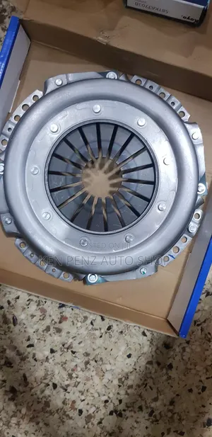 Clutch Pressure Plate for Toyota Landcruiser and Diana