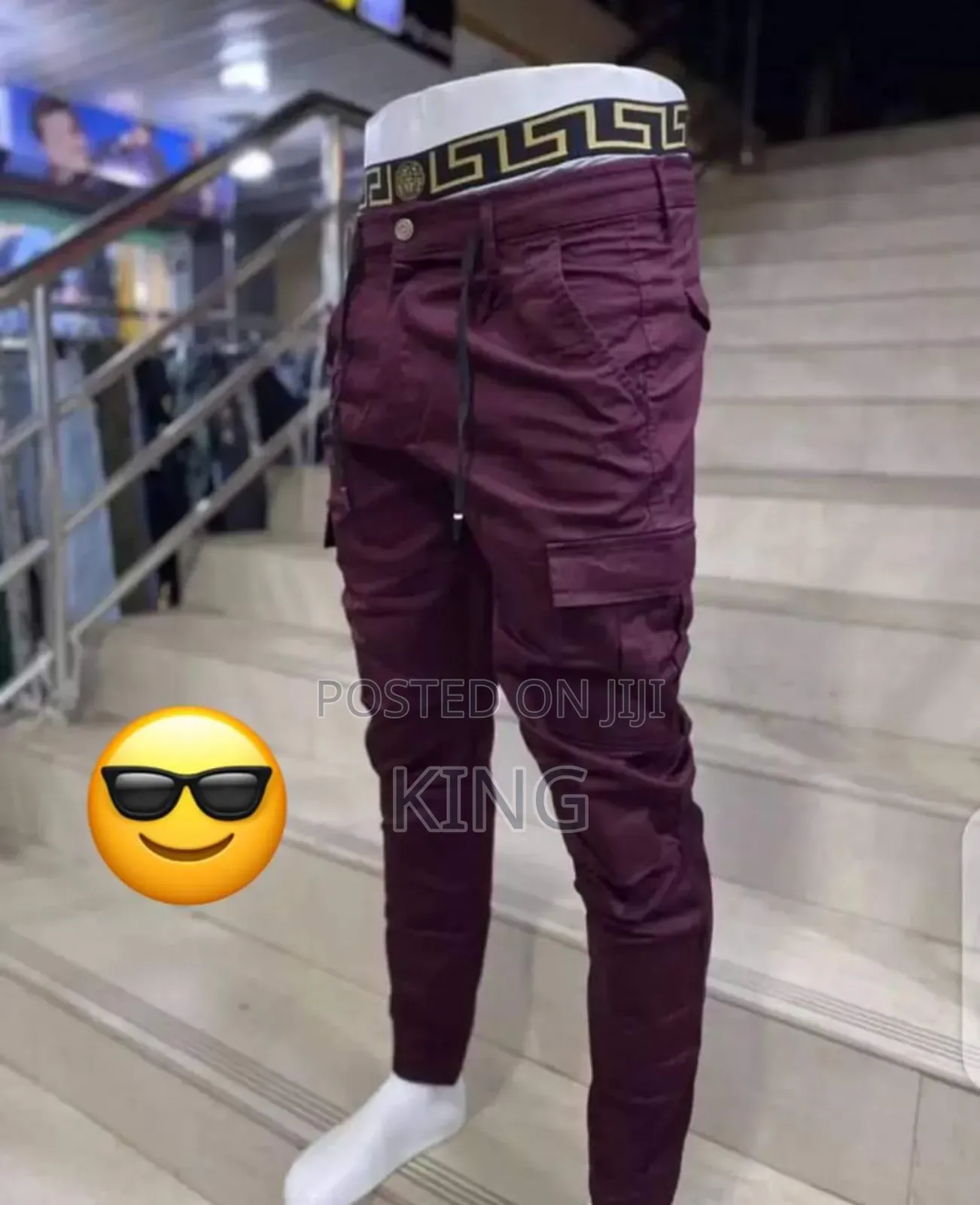 Tour Kaki Pants. Maroonie
