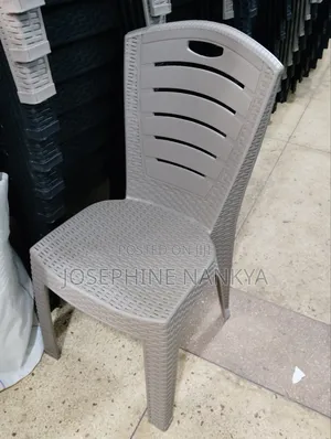 Armless Chair, Kakeeka