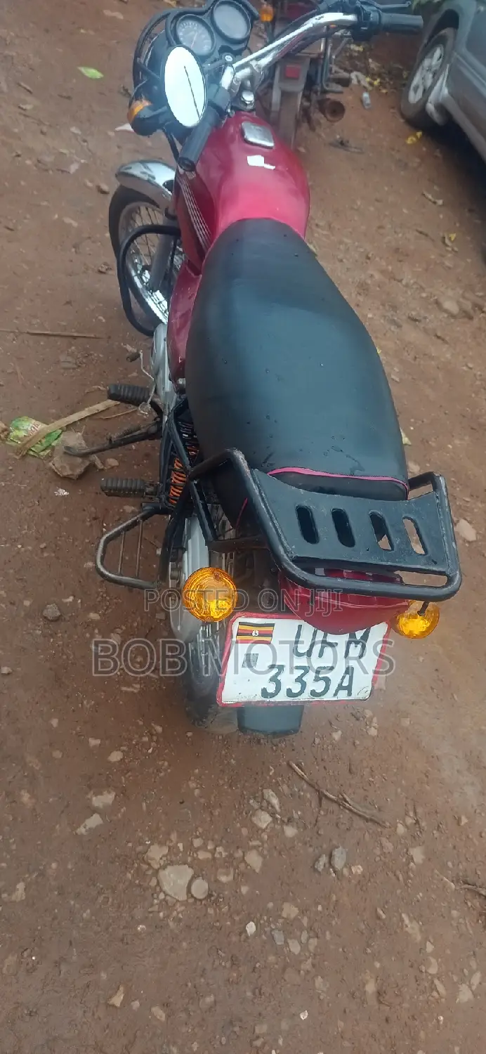 Bajaj Boxer 2021 Red