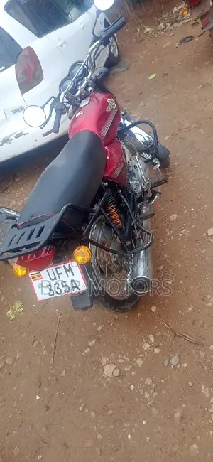Bajaj Boxer 2021 Red