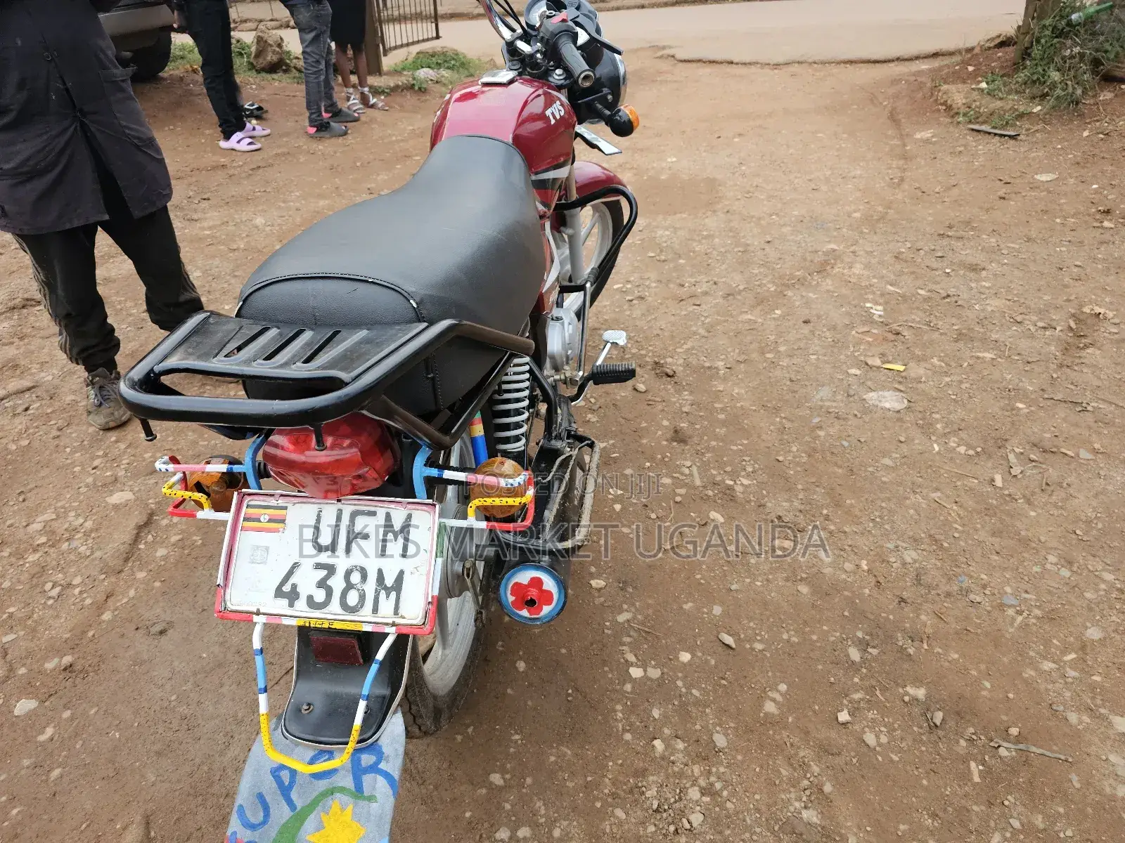TVS HLX 125 2023 Red