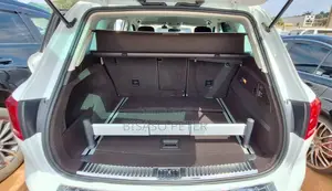 Volkswagen Touareg 2015 White