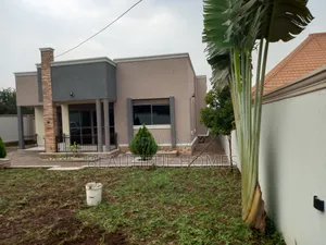 Furnished 4bdrm House in Kira for sale