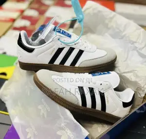 Original White/Black Adidas Samba Smart-casual Sneakers