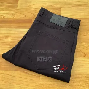 Easy Khaki Trousers. Black