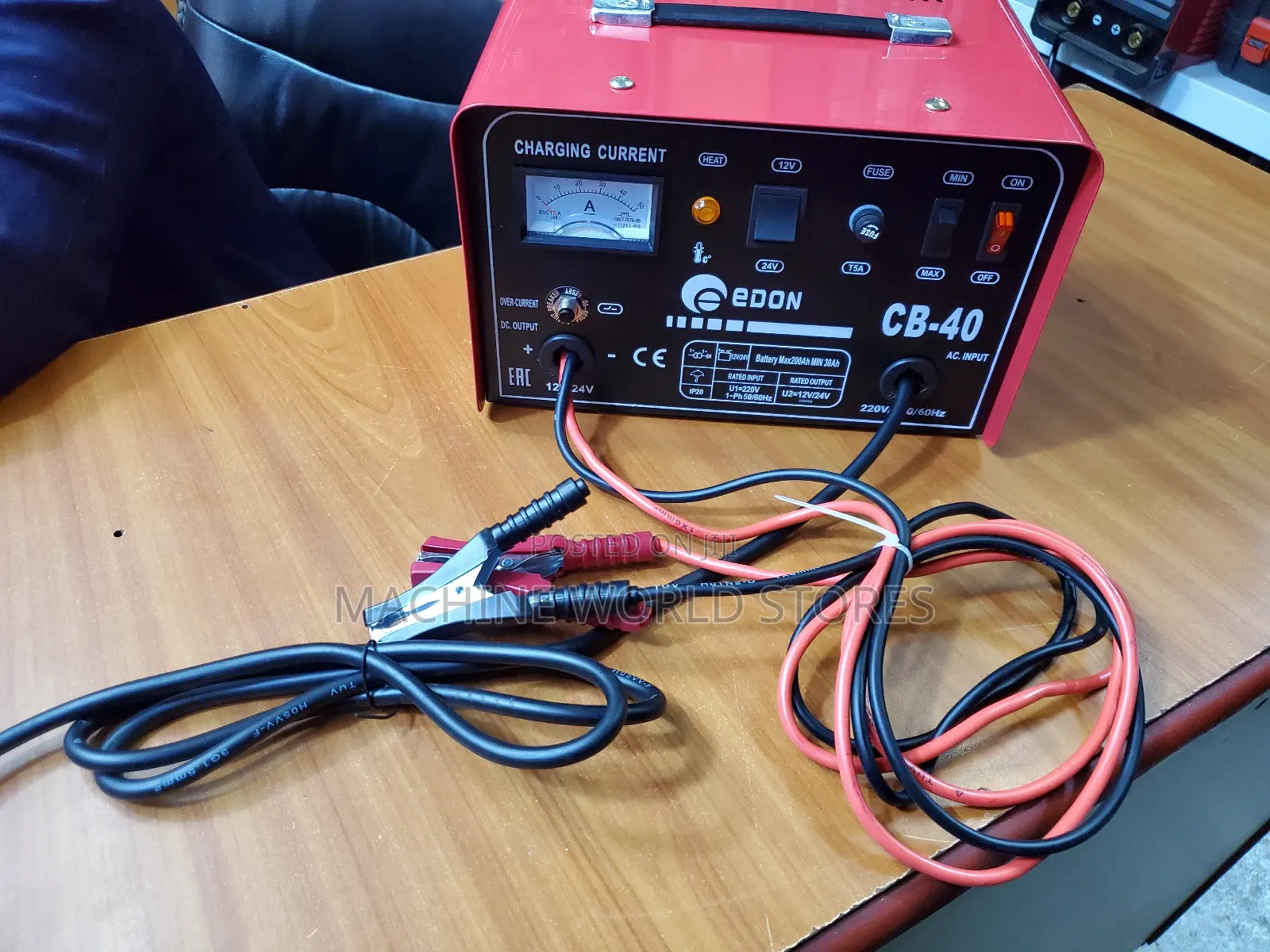 Portable Battery Charger CB-40