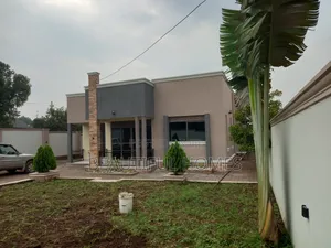 Furnished 4bdrm House in Kira for sale