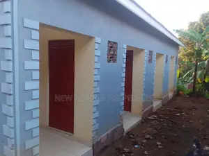 7bdrm House in After Munyonyo On, Division A for sale